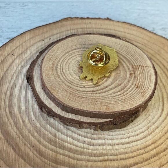 Totoro Enamel Pin/ Brooch Lapel - Picture 6 of 6